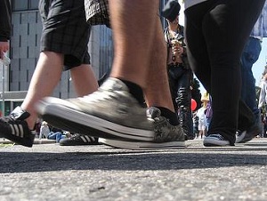 Should you say on foot or by foot? - English Lessons Brighton